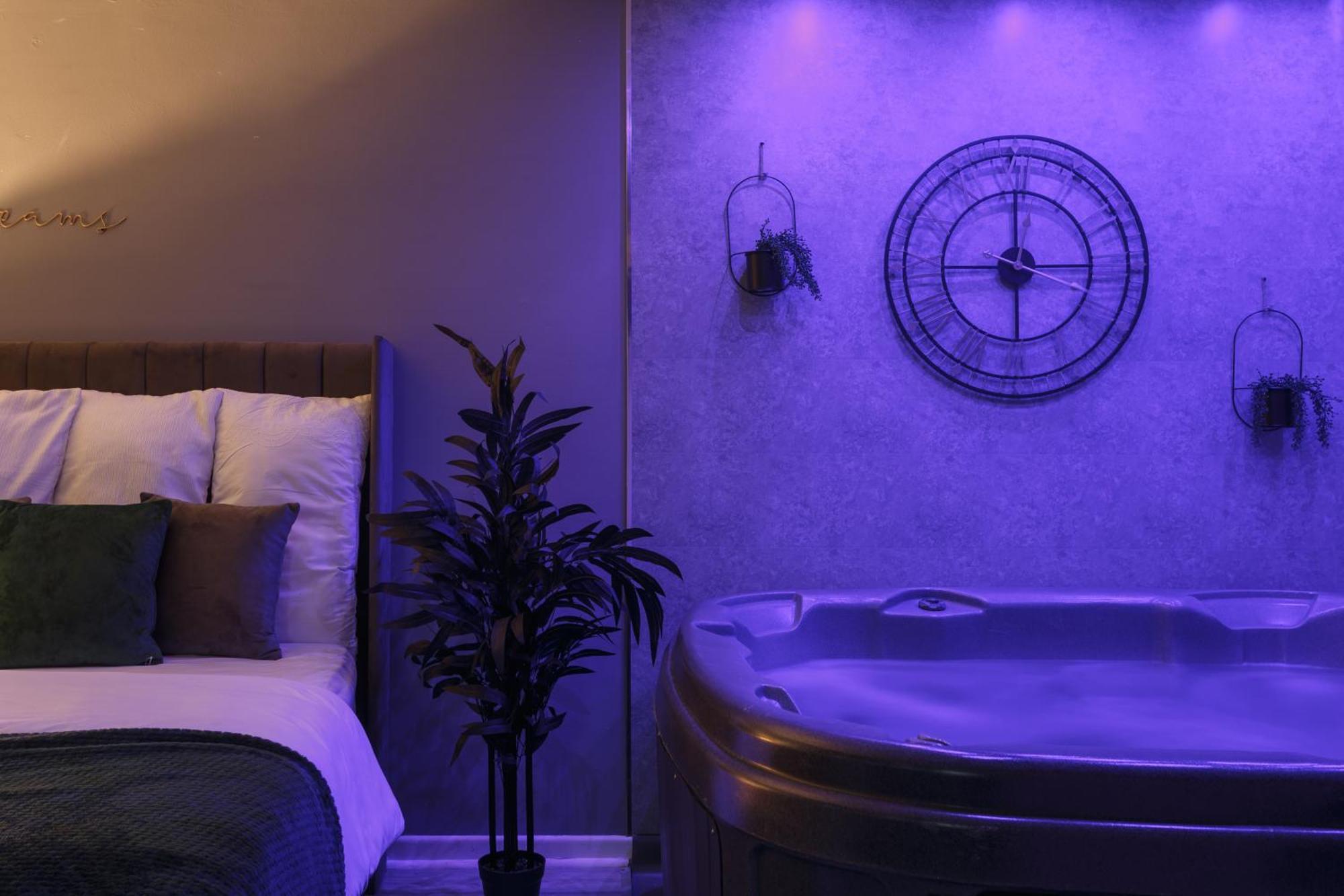 Riverside Studio With Jacuzzi! シェフィールド エクステリア 写真